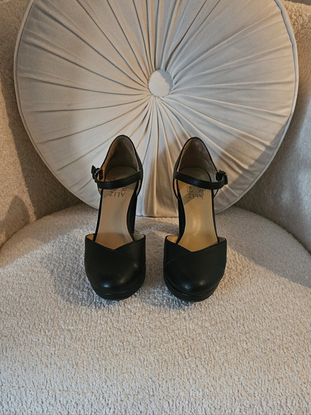 Naturalizer Vegan Leather Black Mary Jane Platform Heels